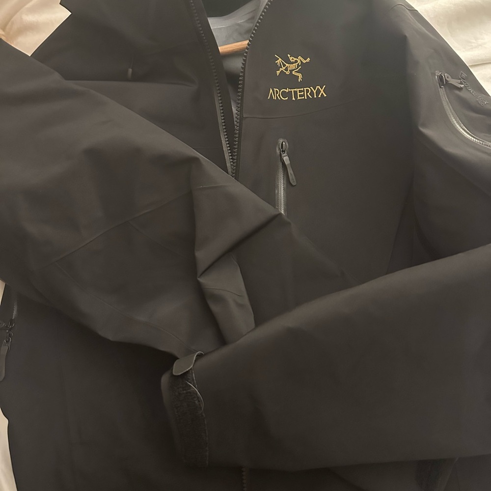 Arc'teryx Alpha SV Mens NEW